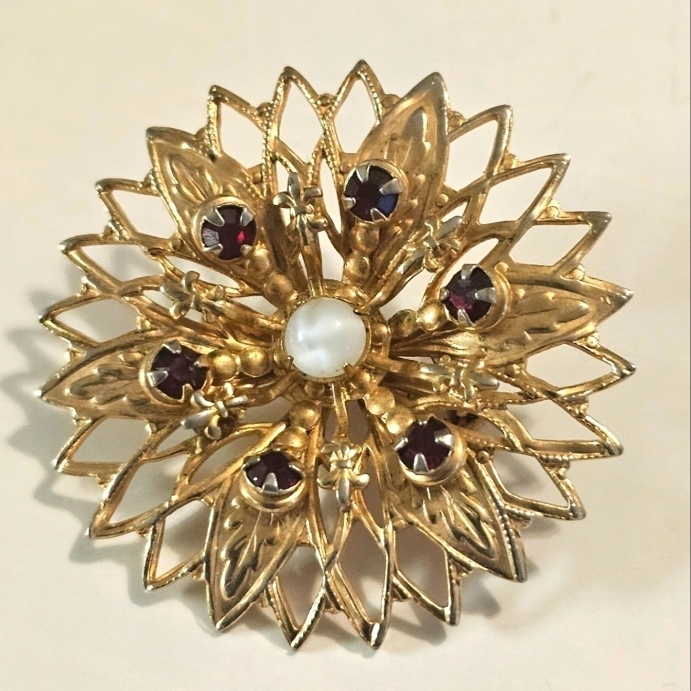 Vintage Gold Tone Garnet and Pearl Filigree Flower Brooch/Pendant